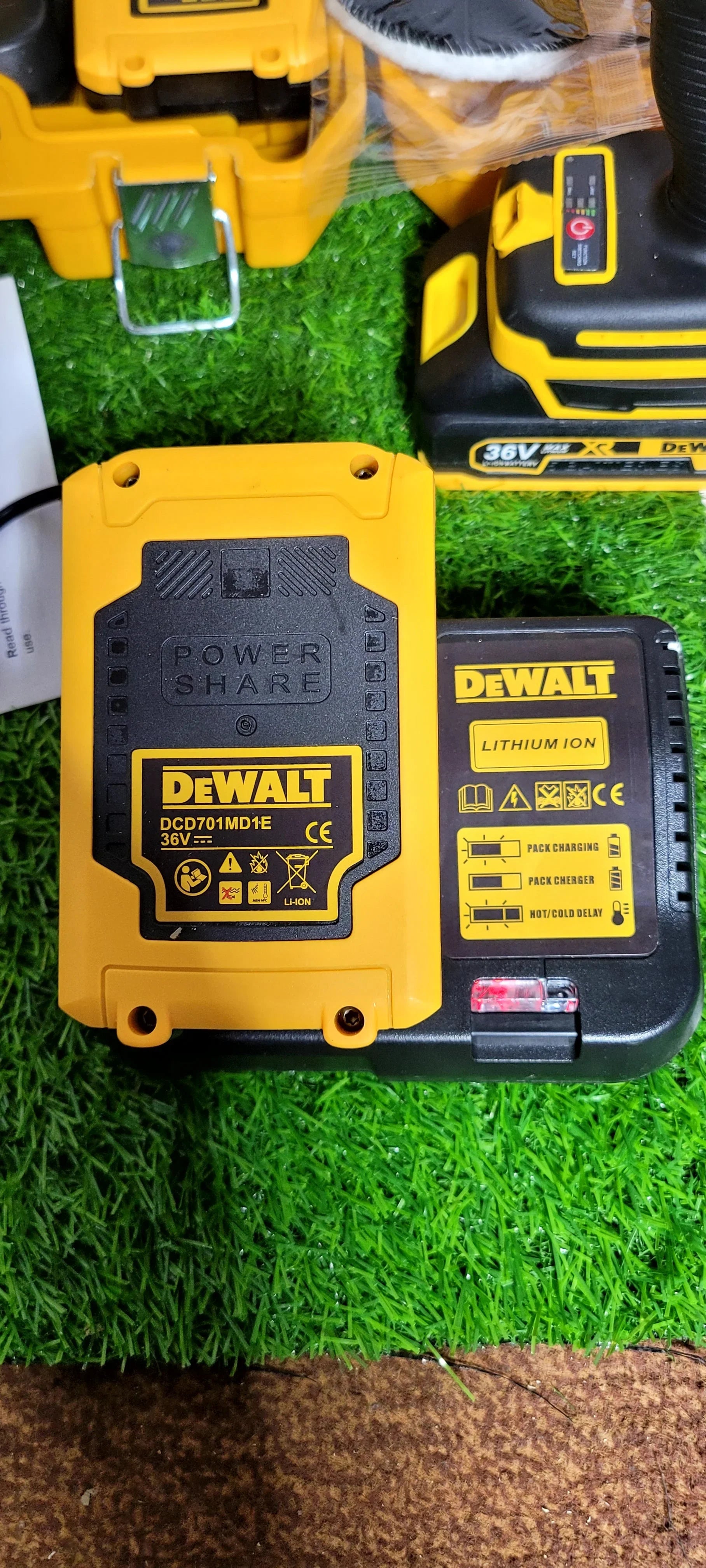 DeWALT 36V 13mm Rechargeable Cordless Drill Set