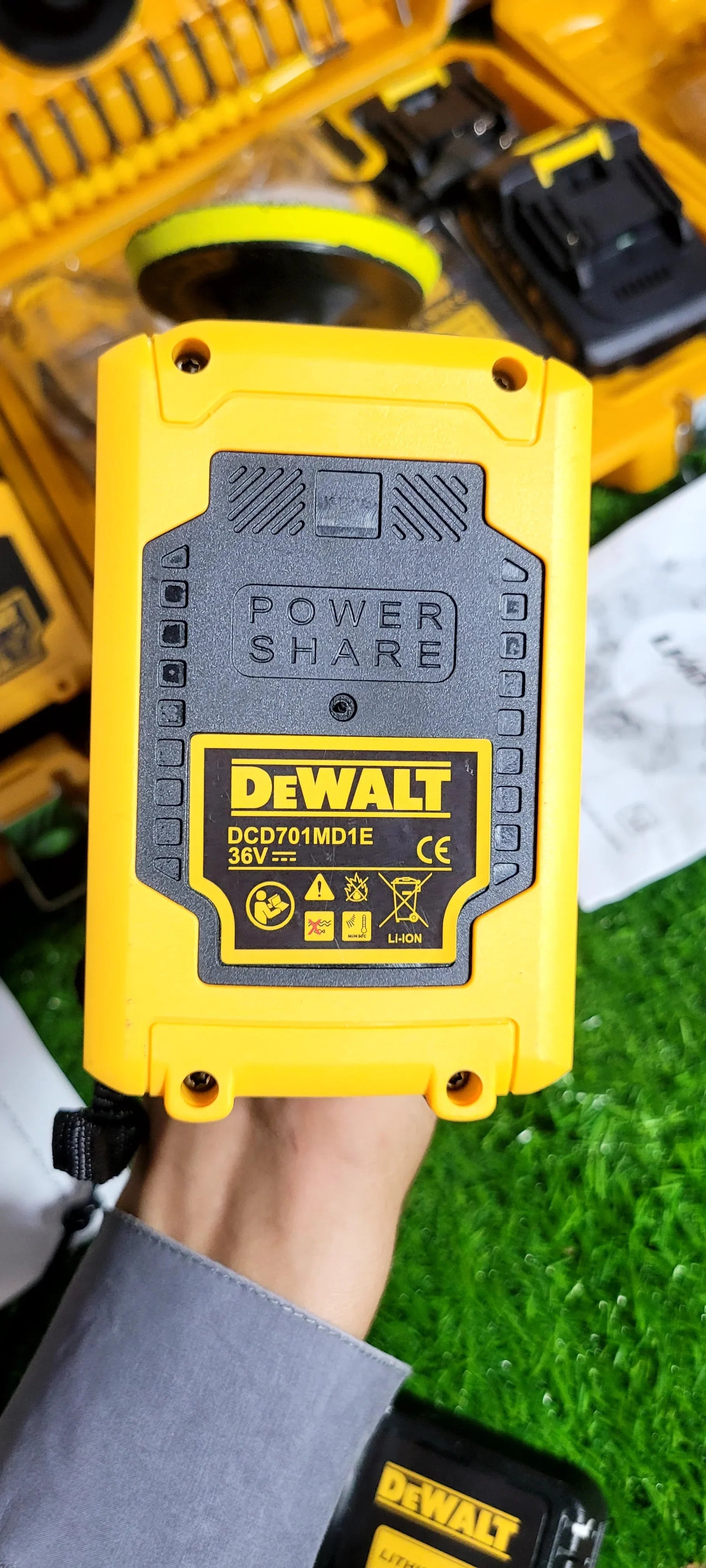 DeWALT 36V 13mm Rechargeable Cordless Drill Set